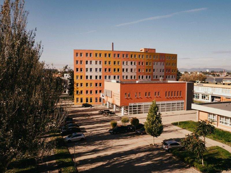 Académie Lumière Éducation 13